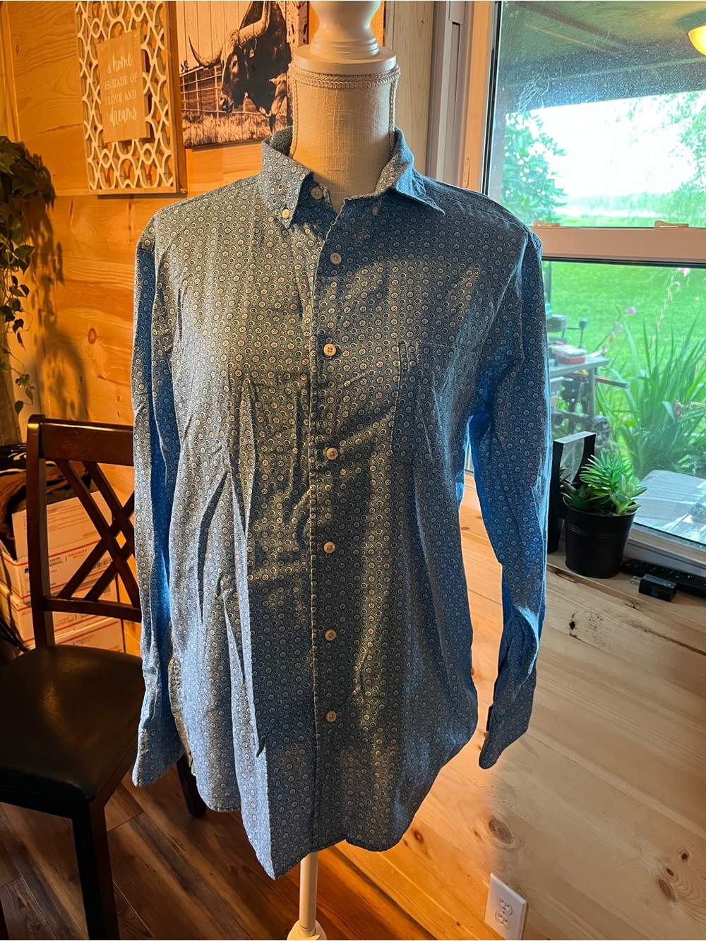 Men’s Cremieux Classics Blue Printed Men's Button-Down Shirt Size Medium